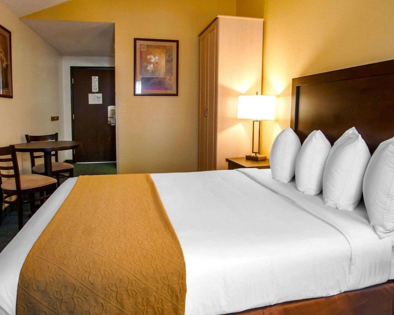 Quality Inn & Suites Спрингфилд Экстерьер фото