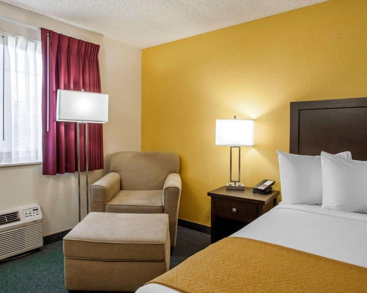 Quality Inn & Suites Спрингфилд Экстерьер фото